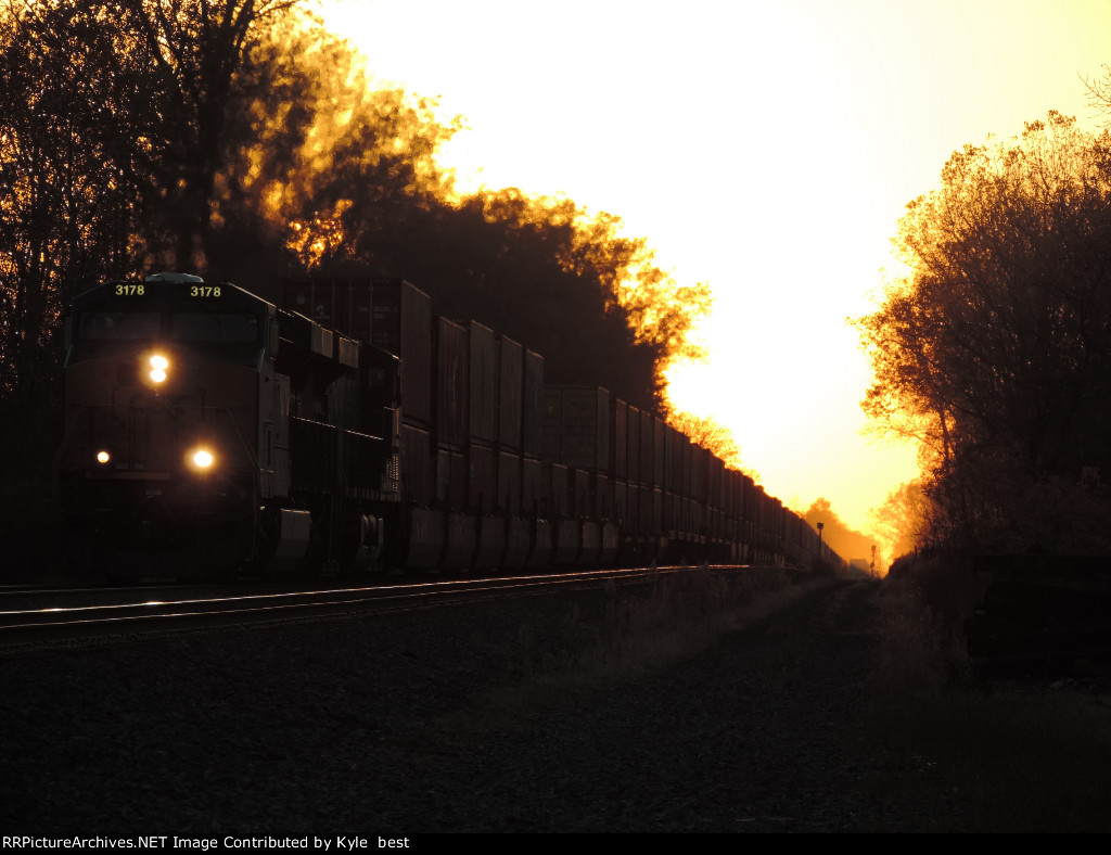 CSX 3178 on I168